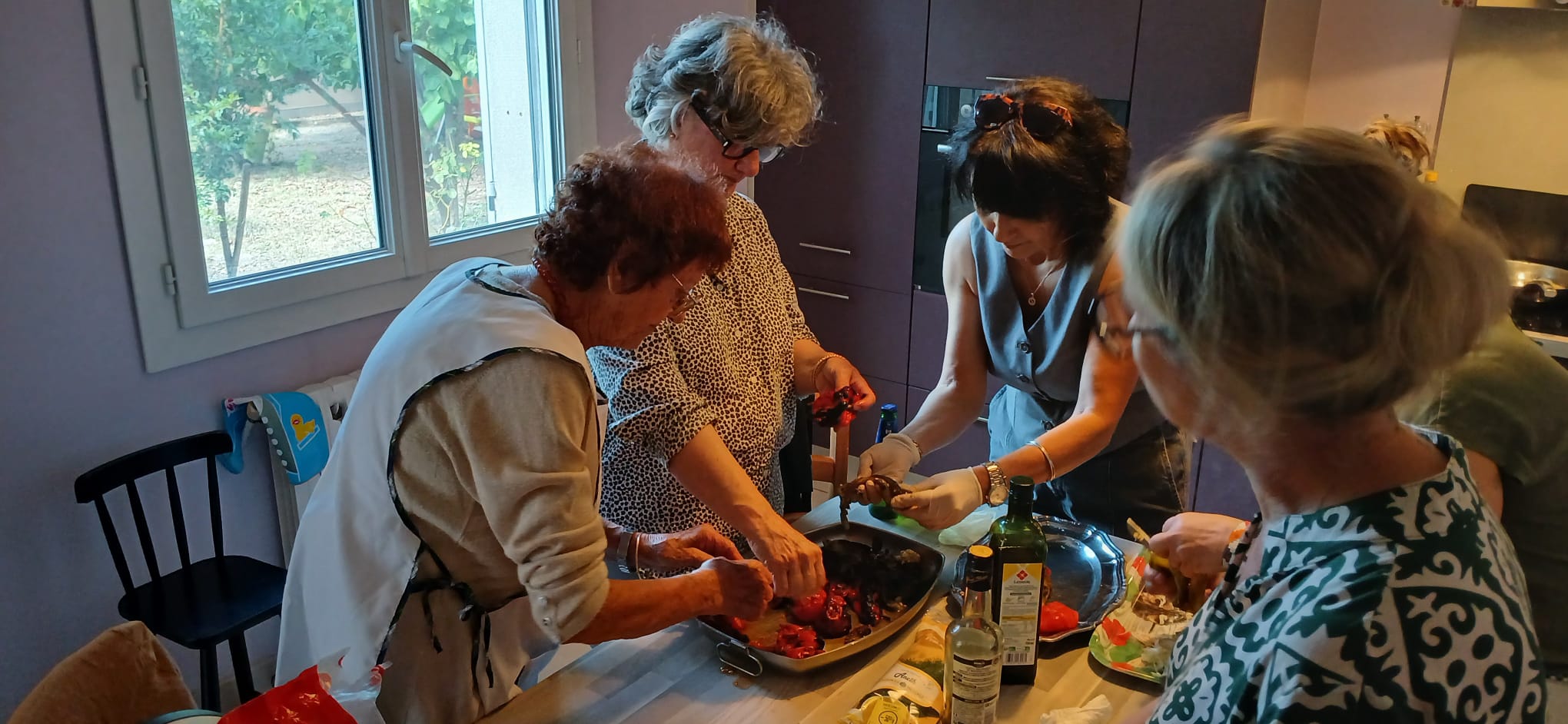 Participants préparant les catelettes
