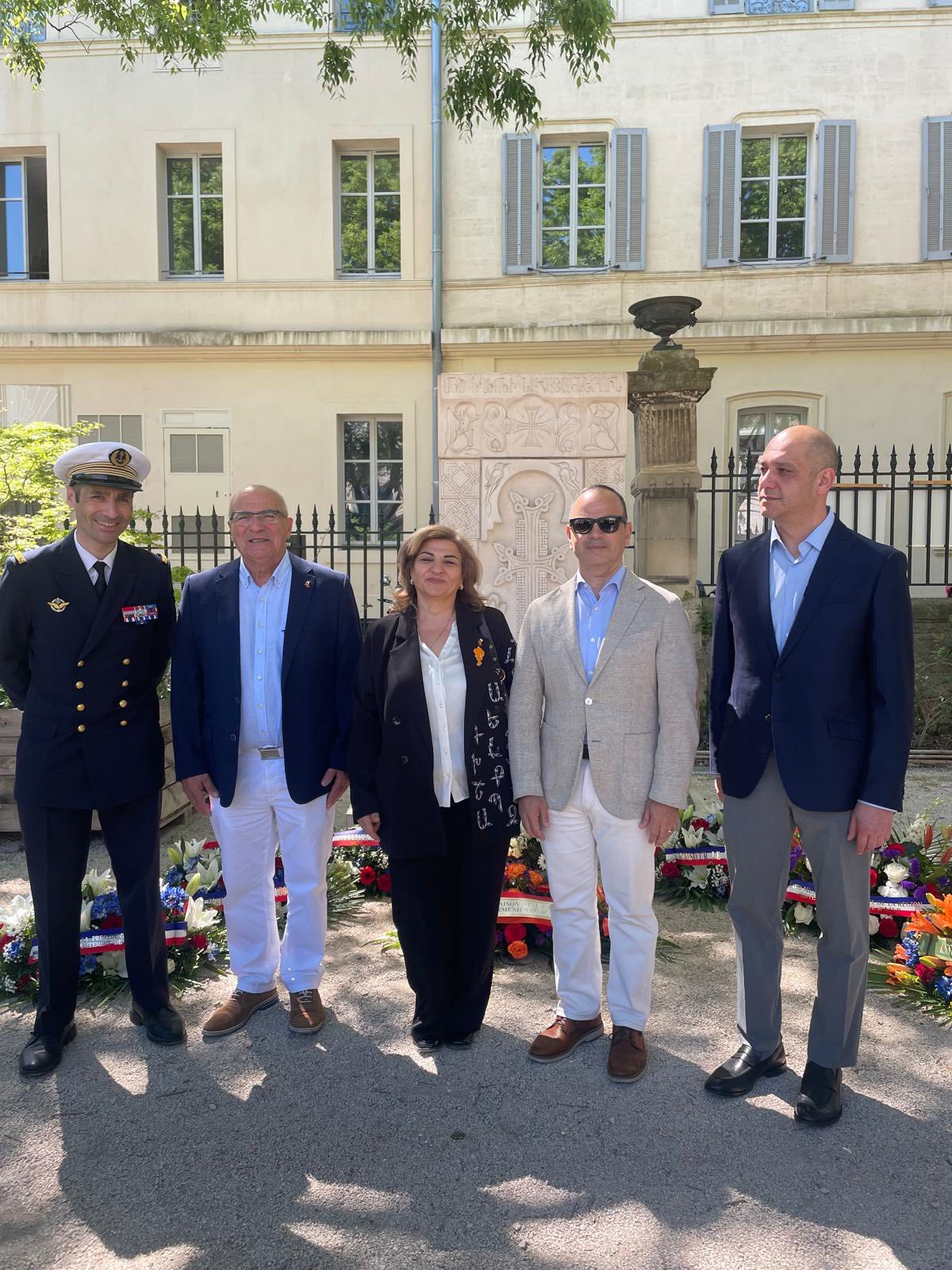 Cérémonie au square Perdiguier